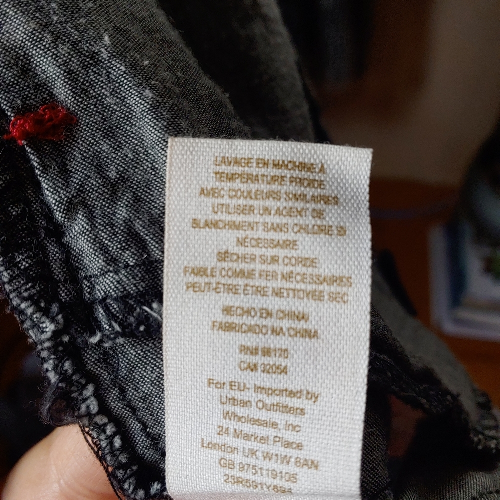 Lightweight Jean dress/ Vest BUY IT 🤩 - Picture 10 of 11